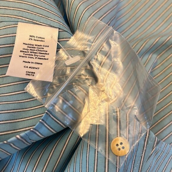 Talbots blue striped sleeveless wrinkle resistant blouse Size 16 P New - Picture 5 of 9